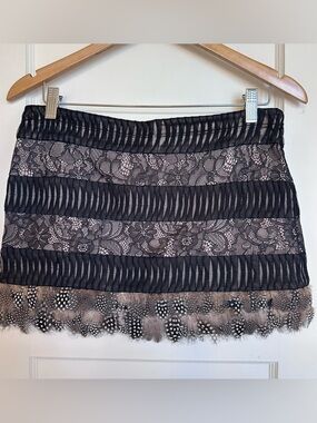 BEBE RARE feather trimmed skirt, size 6
